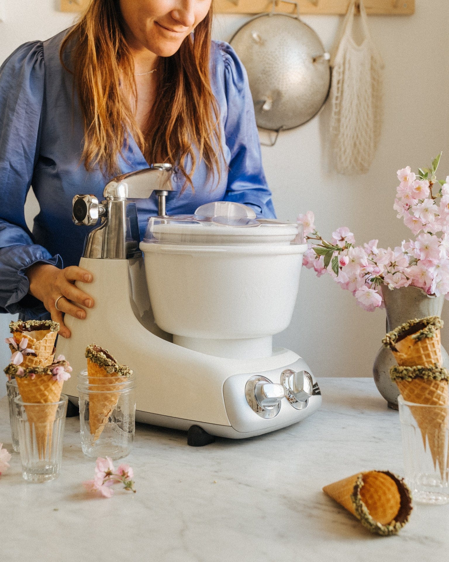 Electrical Appliances Ankarsrum Ice Cream Maker with Spatula - Original Assistent Stand Mixer Attachment for AKM6230