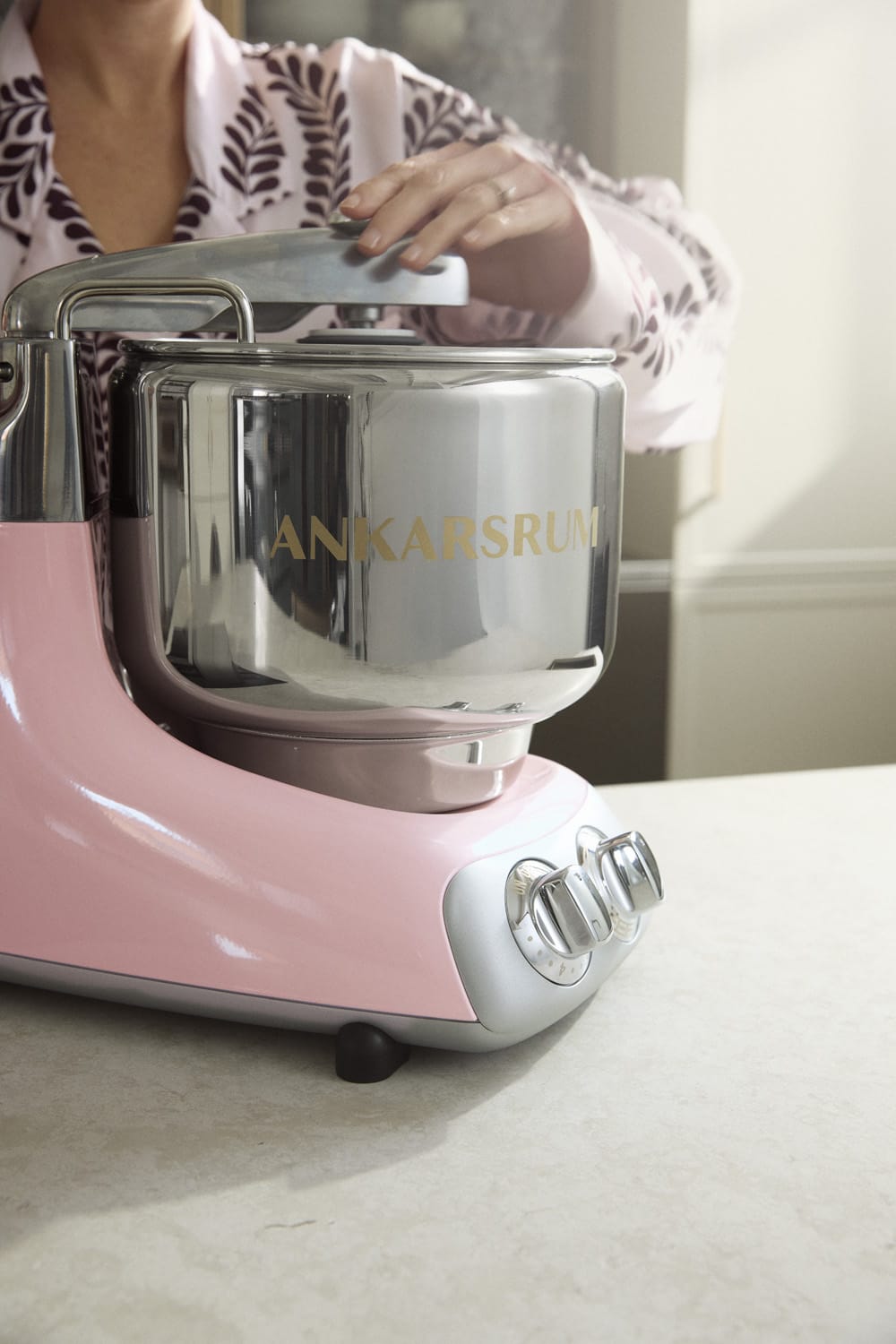 Electrical Appliances Ankarsrum Premium Stand Mixer - Essential Package -  600 Watt Original Assistent Ranked #1 for Performance, Made in Sweden Since 1940 - Various Colors