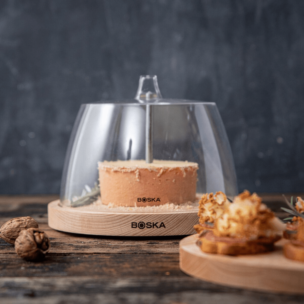 Tabletop Boska Amigo Cheese Curler with Dome