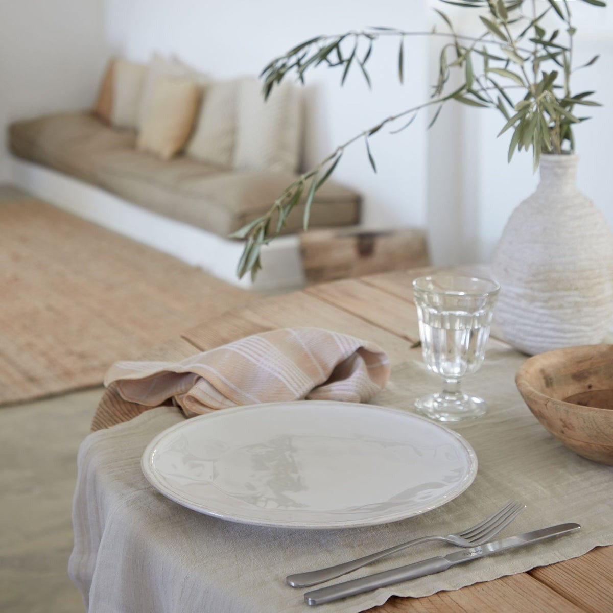 Tabletop Casafina Fontana Stoneware Dinner Plate - 11.25", White