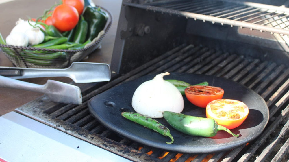 Chamba Cookware Authentic Chamba Comal - Black Clay Concave Griddle for Heating Tortillas and Roasting Veggies  - Stovetop & Oven Safe – Handmade in Colombia