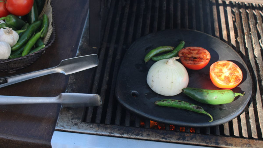 Chamba Cookware Authentic Chamba Comal - Black Clay Concave Griddle for Heating Tortillas and Roasting Veggies  - Stovetop & Oven Safe – Handmade in Colombia