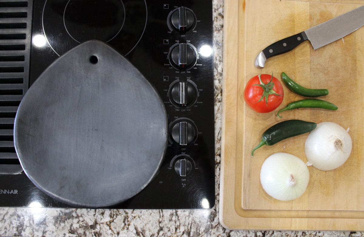 Chamba Cookware Authentic Chamba Comal - Black Clay Concave Griddle for Heating Tortillas and Roasting Veggies  - Stovetop & Oven Safe – Handmade in Colombia