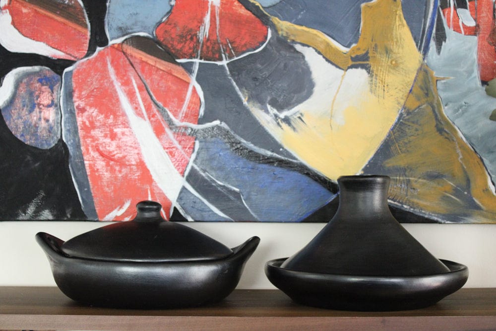 Chamba Cookware Authentic Chamba Tagine - Elegant, All-Natural Black Clay Pan for Braising, Baking and Serving Stews and More - Distinctive Shape Keeps Food Moist - Stovetop & Oven Safe – Handmade in Colombia