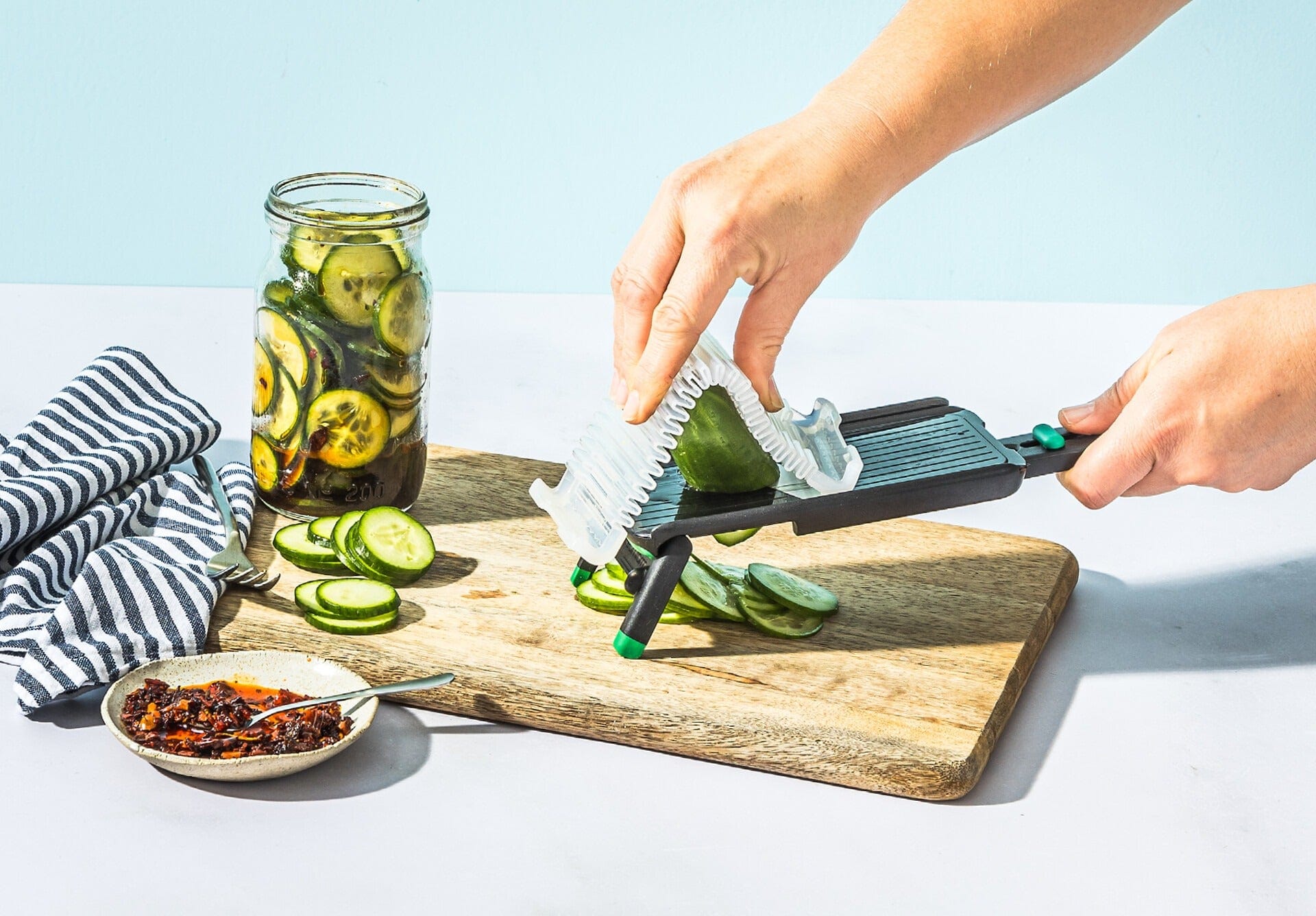 Tools & Accessories Dreamfarm Nocutu No Cut Mandoline with Flexible Finger Guard - Green