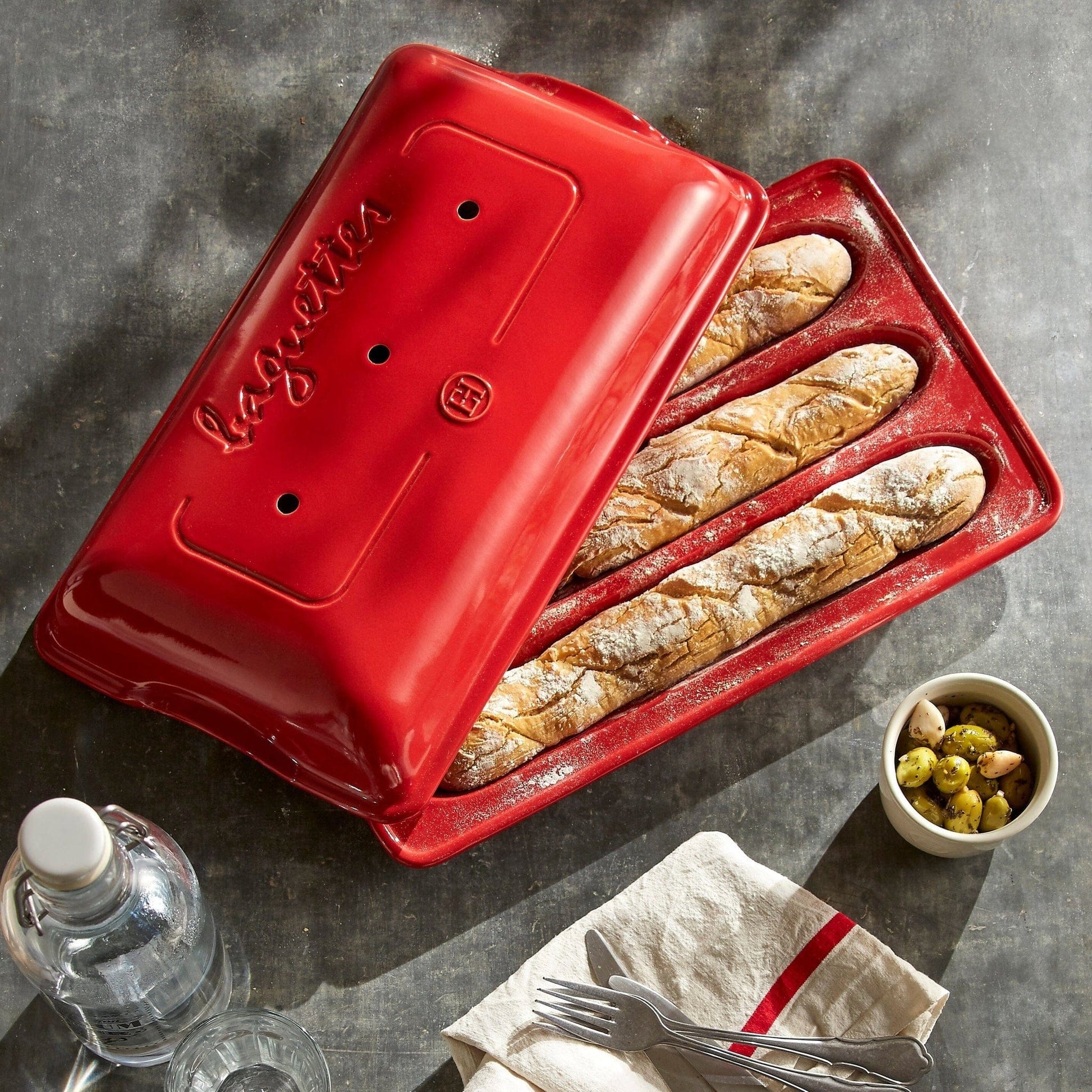 Bakeware Emile Henry Baguette Baker, Burgundy