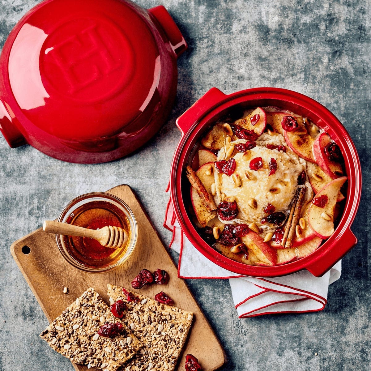 Cookware Emile Henry Cheese Baker, Rouge