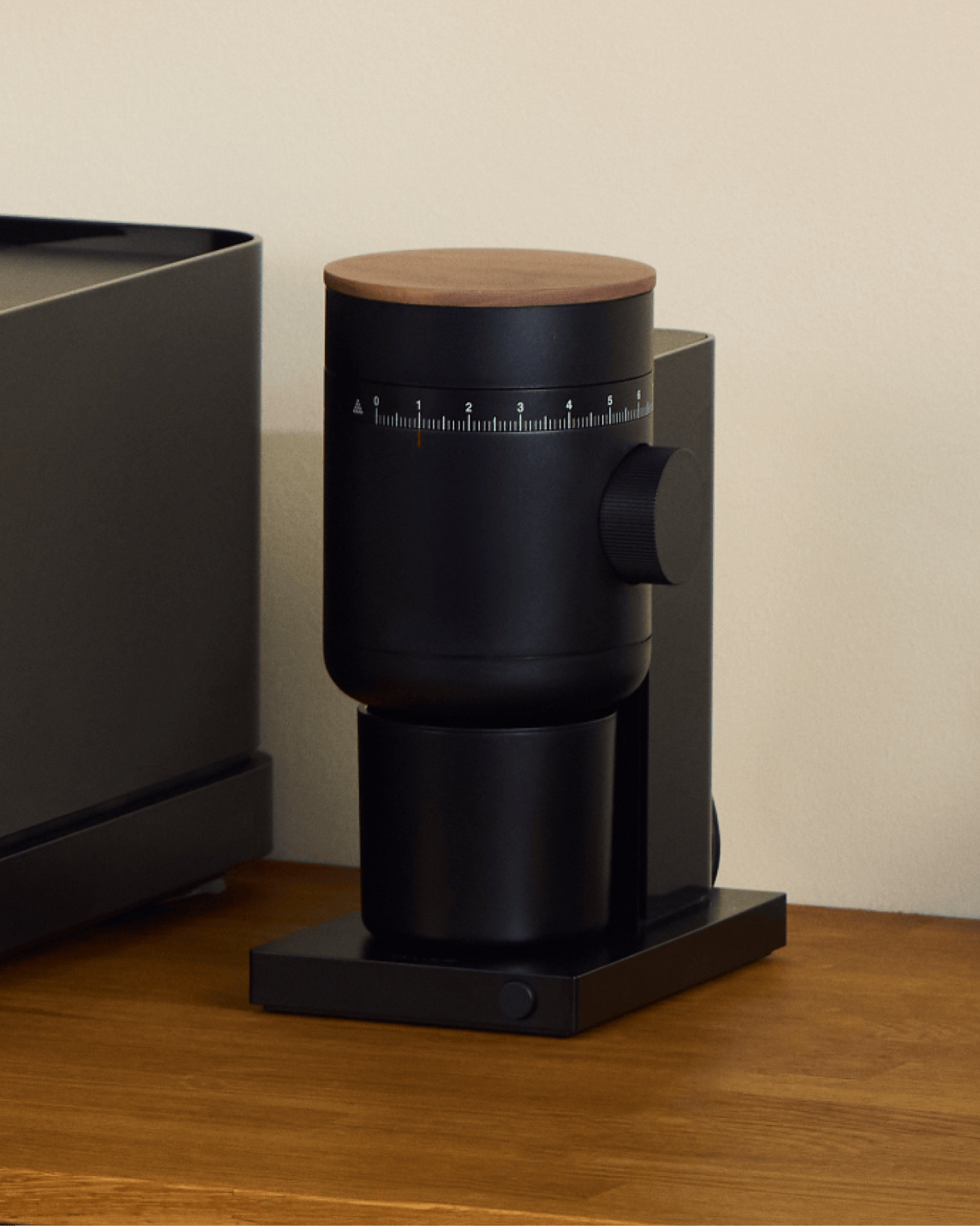 Coffee & Tea Fellow Opus 2 Conical Burr Grinder, Matte Black with Walnut