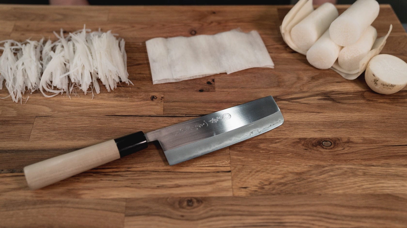 Cutlery Kikuichi Cutlery - WH Series Elite Warikomi Gold Ho-wood Nakiri - Traditional Japanese Cutlery - 17cm