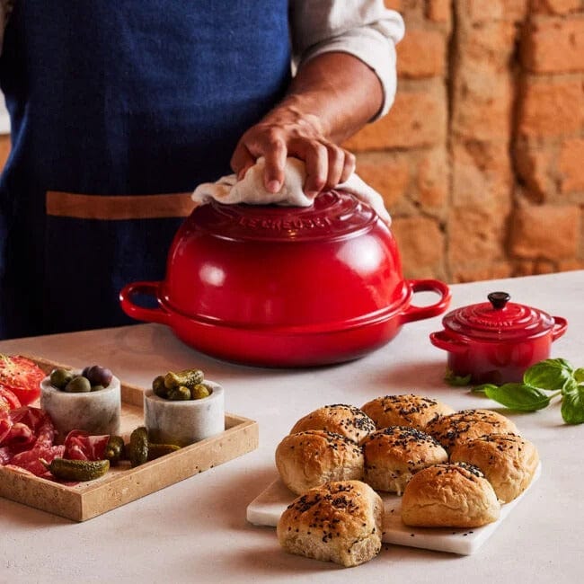 Le Creuset Bread Oven 9.5