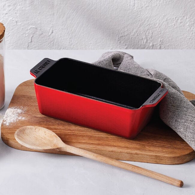 Cookware Le Creuset Cast Iron Signature Loaf Pan