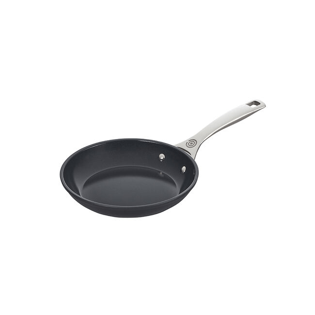 Cookware Le Creuset Essential Non-Stick Ceramic Fry Pan