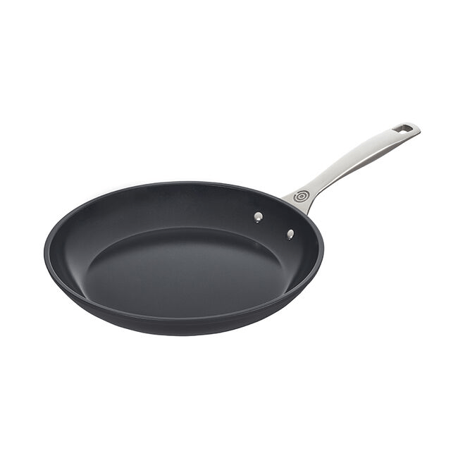 Cookware Le Creuset Essential Non-Stick Ceramic Fry Pan