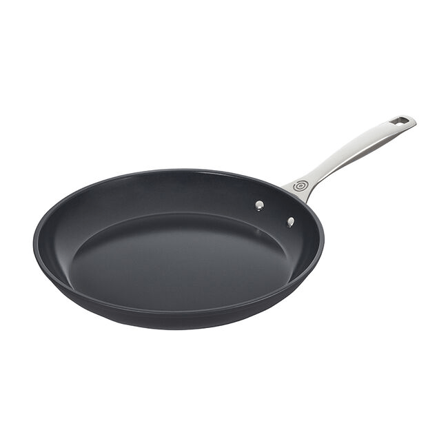 Cookware Le Creuset Essential Non-Stick Ceramic Fry Pan