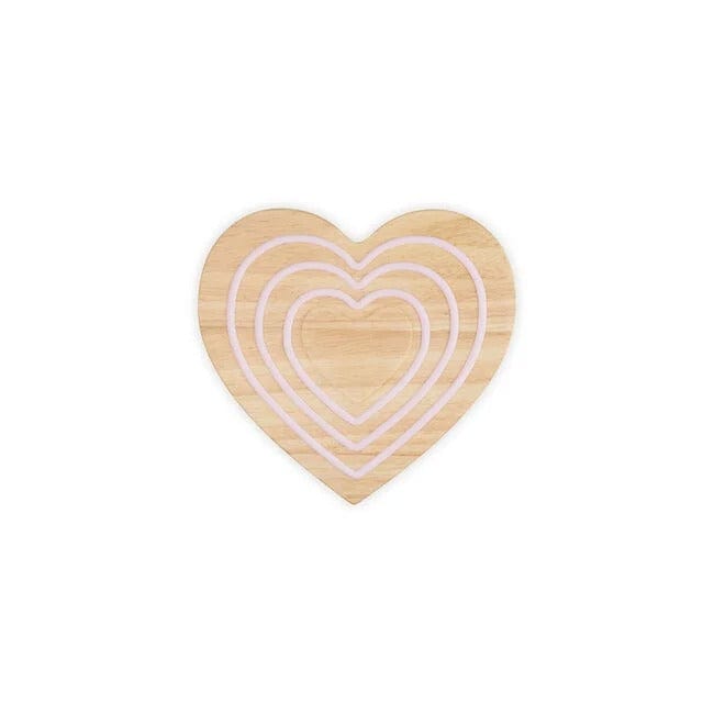 Tabletop Le Creuset Heart-Shaped Magnetic Wooden Trivet