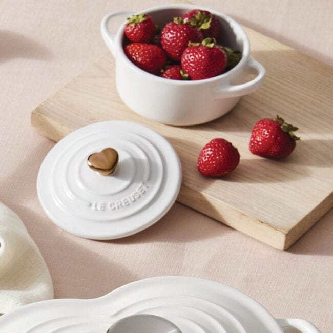 Le Creuset Mini Cocotte, White with Rose Gold Heart Knob – MyToque