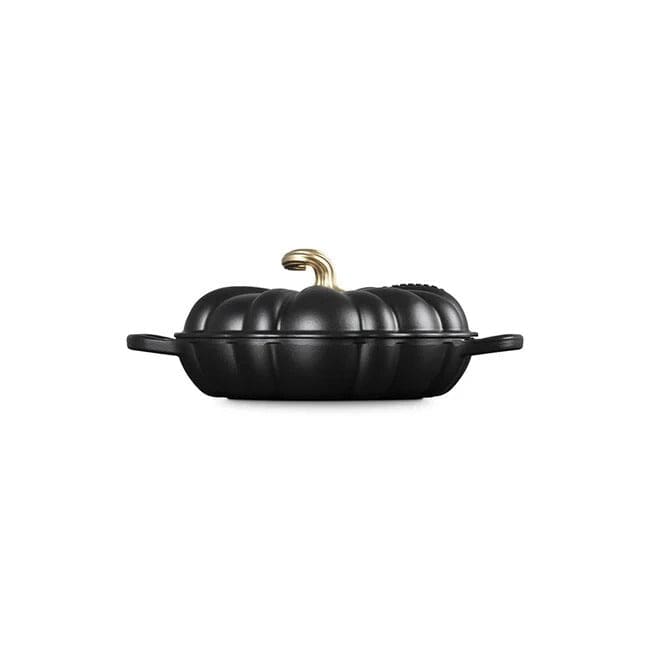 Cookware Le Creuset Pumpkin Braiser, 2.75 Quart - Licorice with Gold Knob
