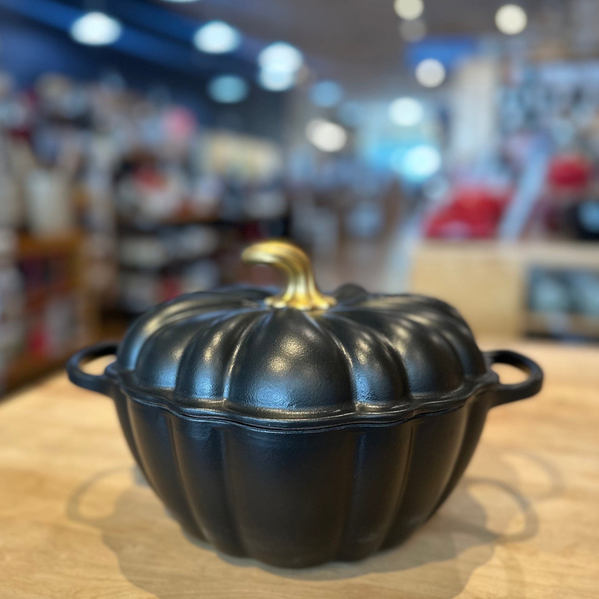 Tools & Accessories Le Creuset Pumpkin Cocotte, 4 Quart - Licorice with Gold Knob