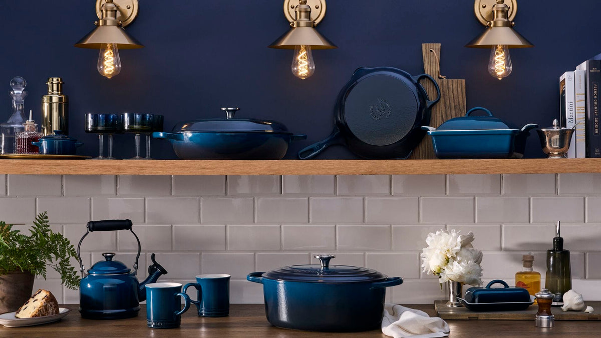 Cookware Le Creuset Signature Braiser, 3.5 Quart, Nuit