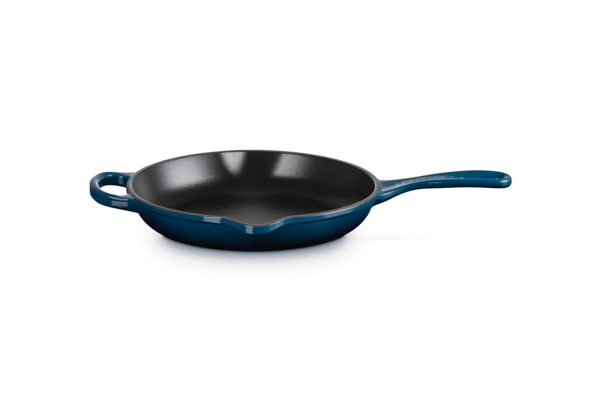 Cookware Le Creuset Signature Iron Handle Skillet - 9", Nuit