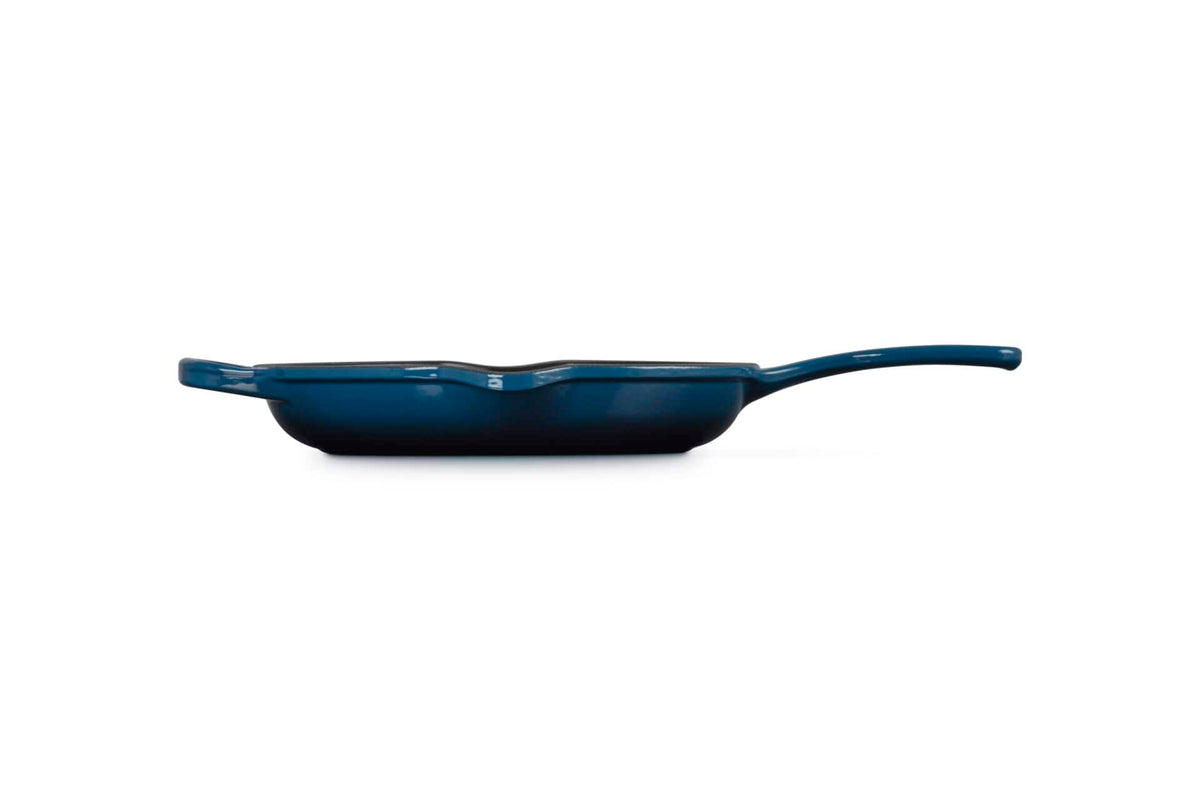 Cookware Le Creuset Signature Iron Handle Skillet - 9", Nuit