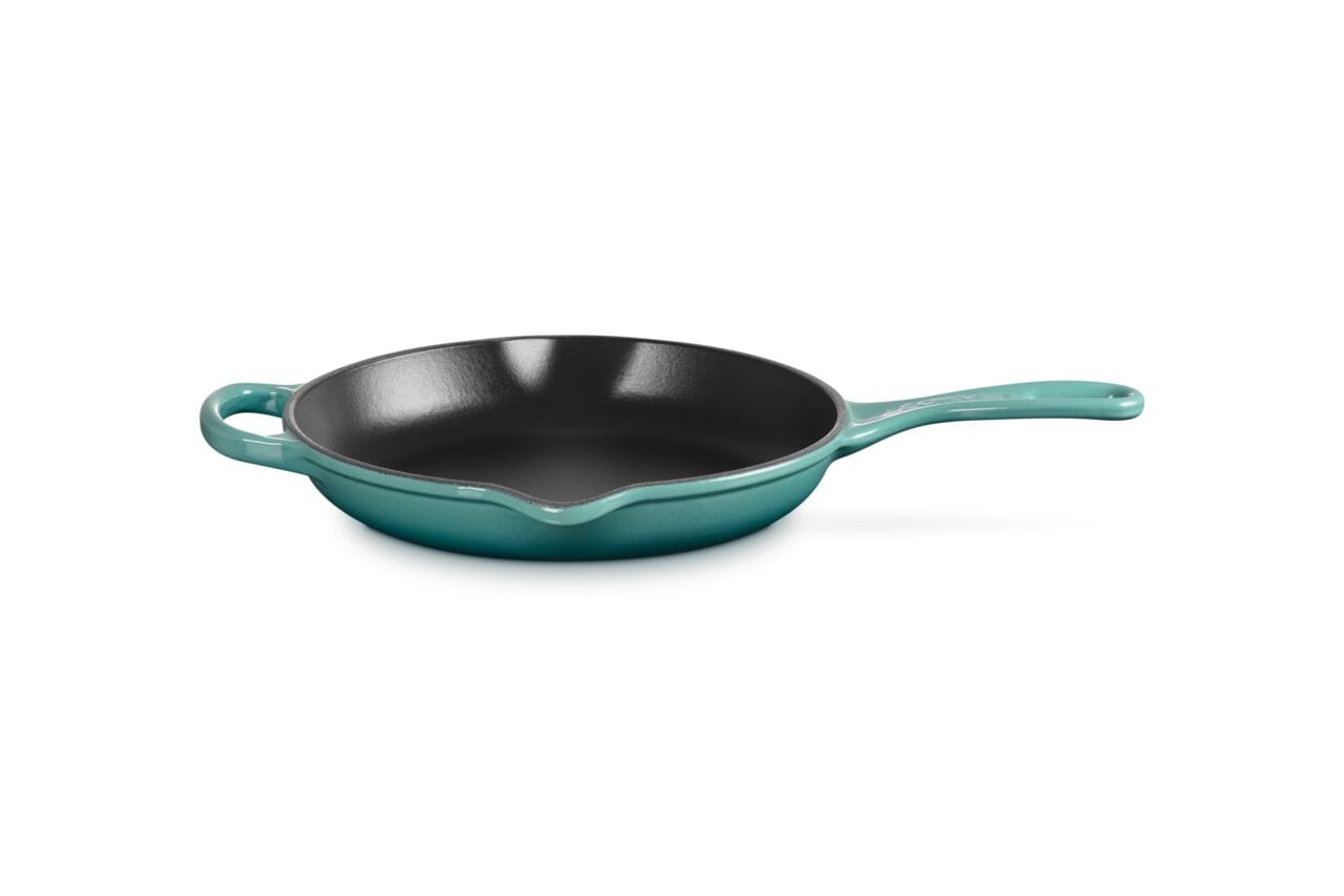Cookware Le Creuset Signature Iron Handle Skillet - 9", Riviera