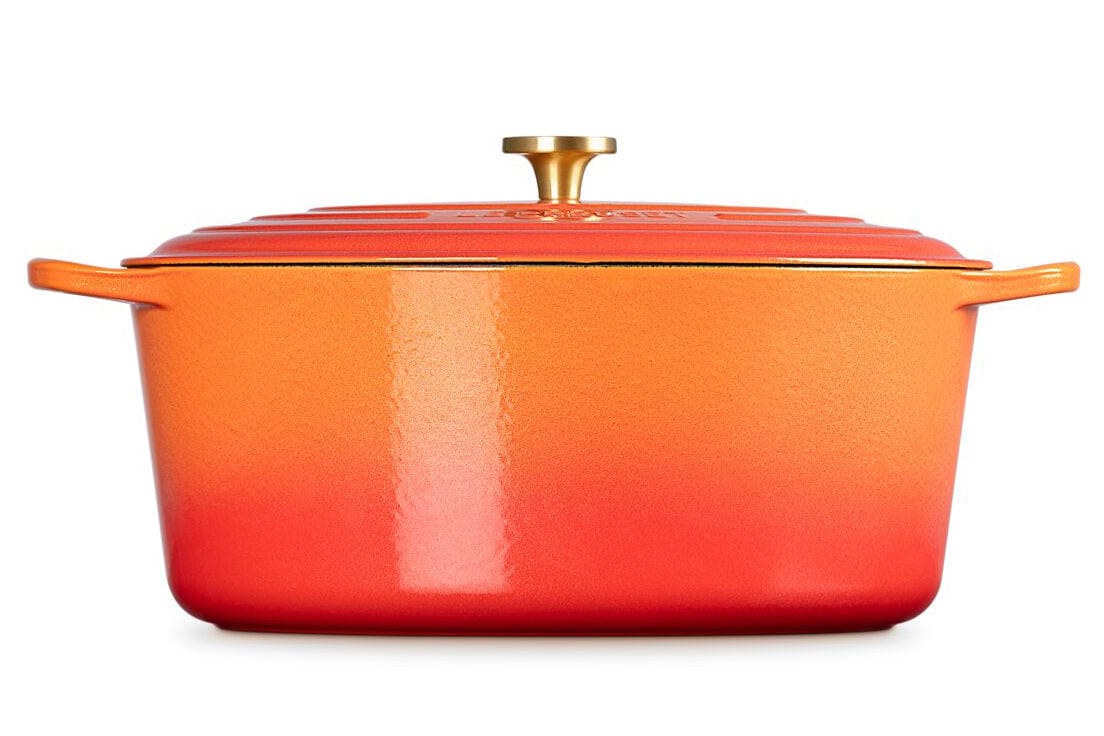Le Creuset Signature Oval Oven with Crucible Knob - 15.5 Quart