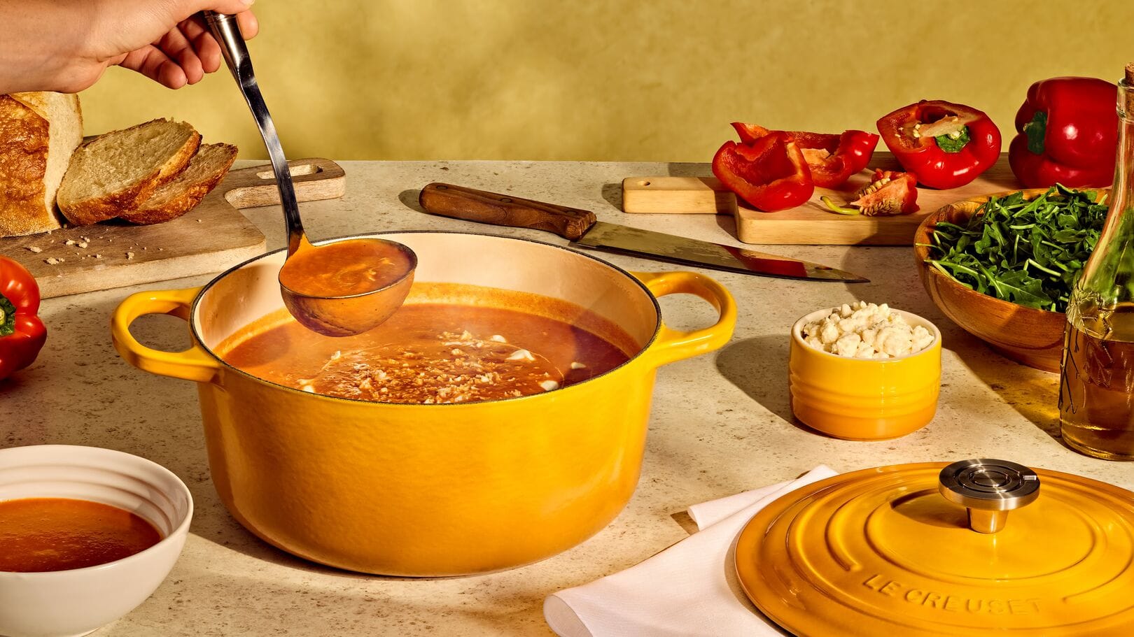 Cookware Le Creuset Signature Round Dutch Oven - 4.5 qt., Nectar
