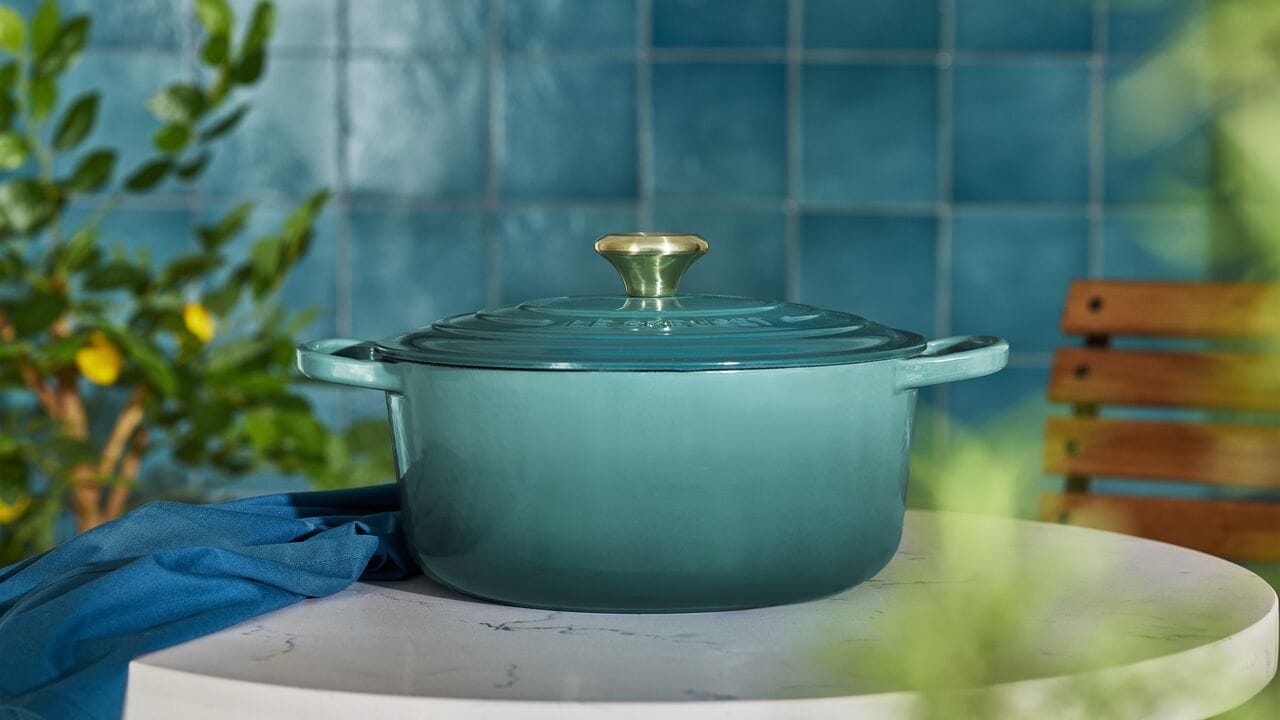 Cookware Le Creuset Signature Round Dutch Oven - 5.5 qt., Riviera