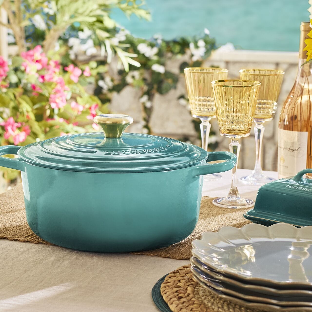 Cookware Le Creuset Signature Round Dutch Oven - 7.25 qt., Riviera