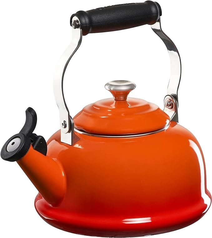 Coffee & Tea Le Creuset Whistling Kettle, 1.7 Qt. w/ Stainless Steel Knob