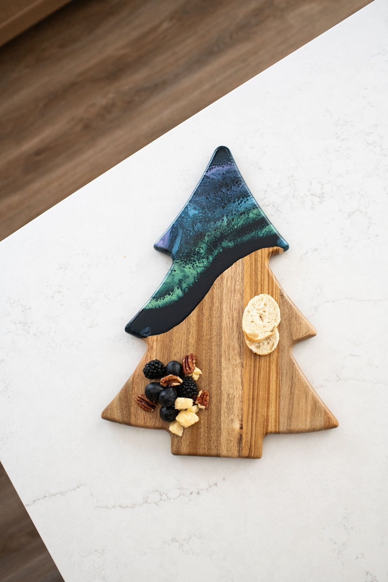 Tabletop Lynn & Liana Christmas Tree Board, Northern Lights - 16" x 11.25"