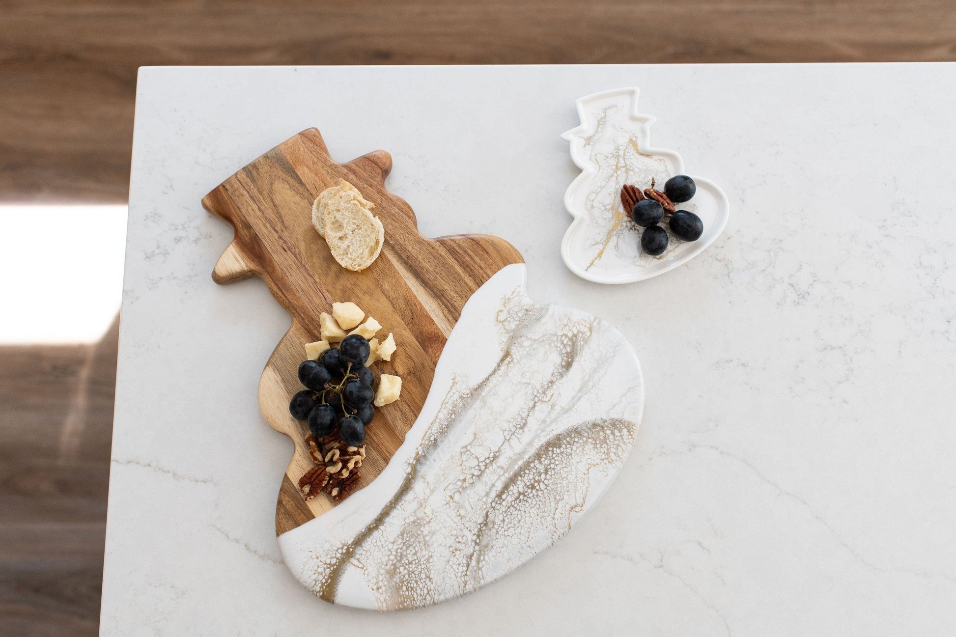 Tabletop Lynn & Liana Snowman Ceramic Tray, Gold Quartz - 6.25" x 5.5"