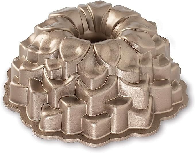 Bakeware Nordic Ware Blossom Bundt Pan