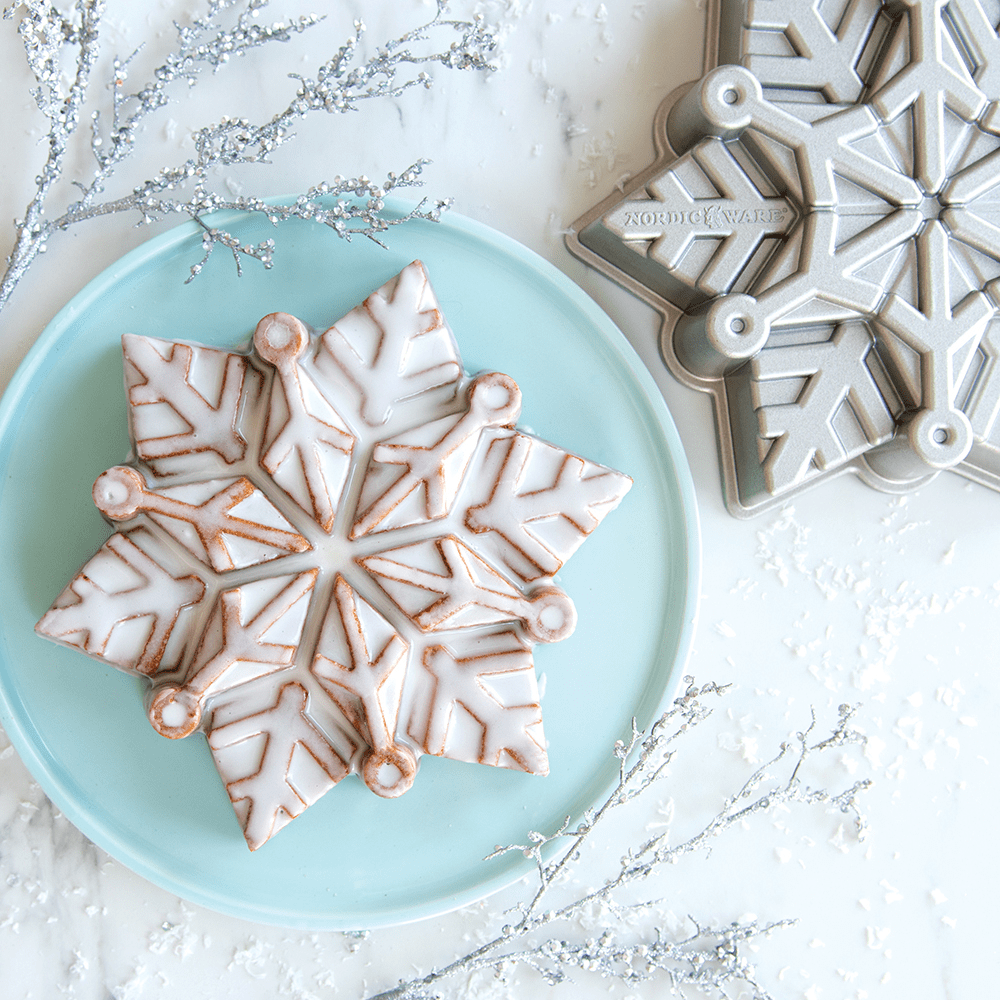 Bakeware Nordic Ware Frozen Snowflake Pan