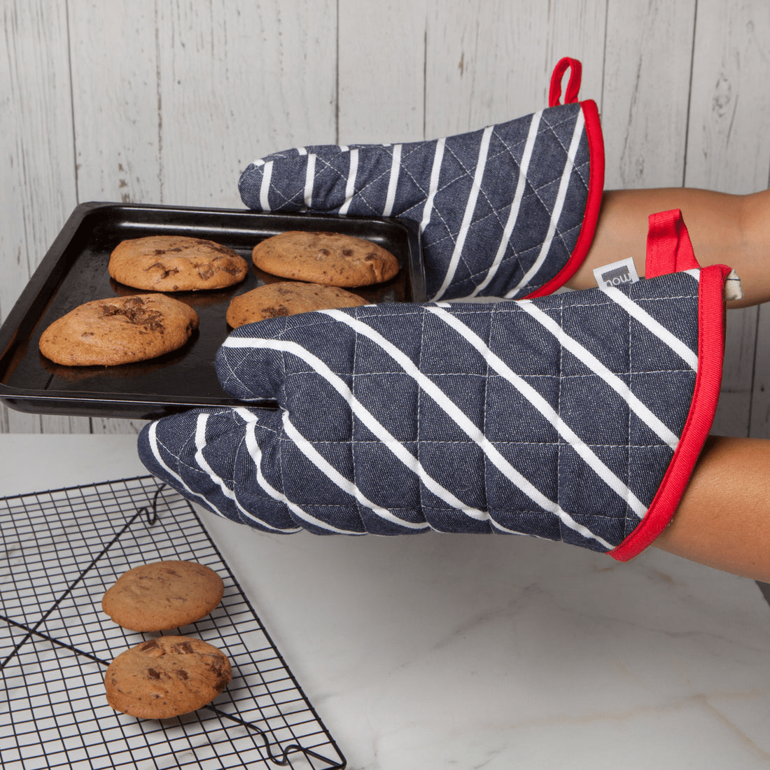 Linen Now Designs - Superior Butcher Stripe Oven Mitt