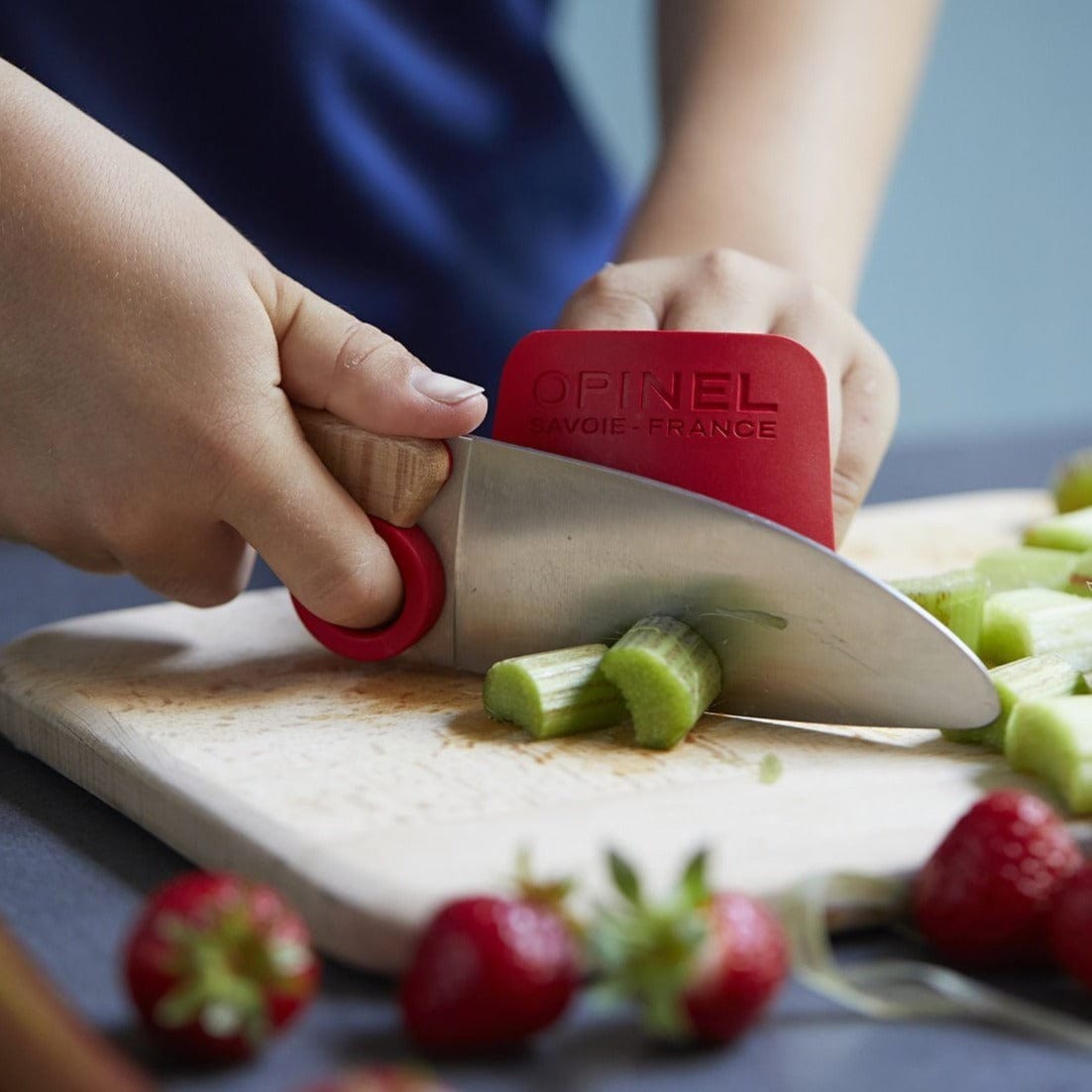 Cutlery Opinel Le Petit Chef - 3 PieceSet (Knife, Peeler & Finger Guard) - Red