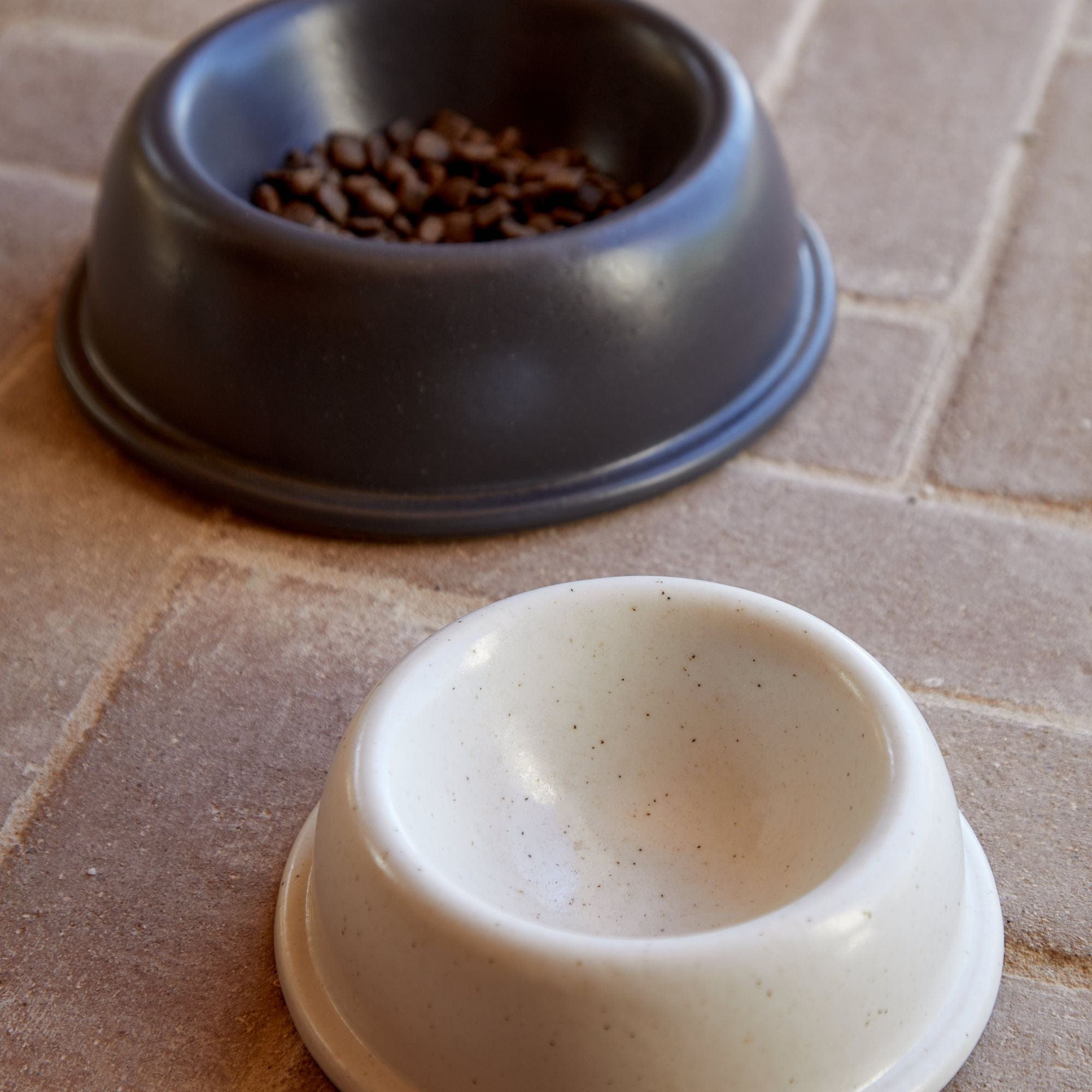 Table & Counter Accessories Pacifica Pet Food Bowls Large - Seed Grey