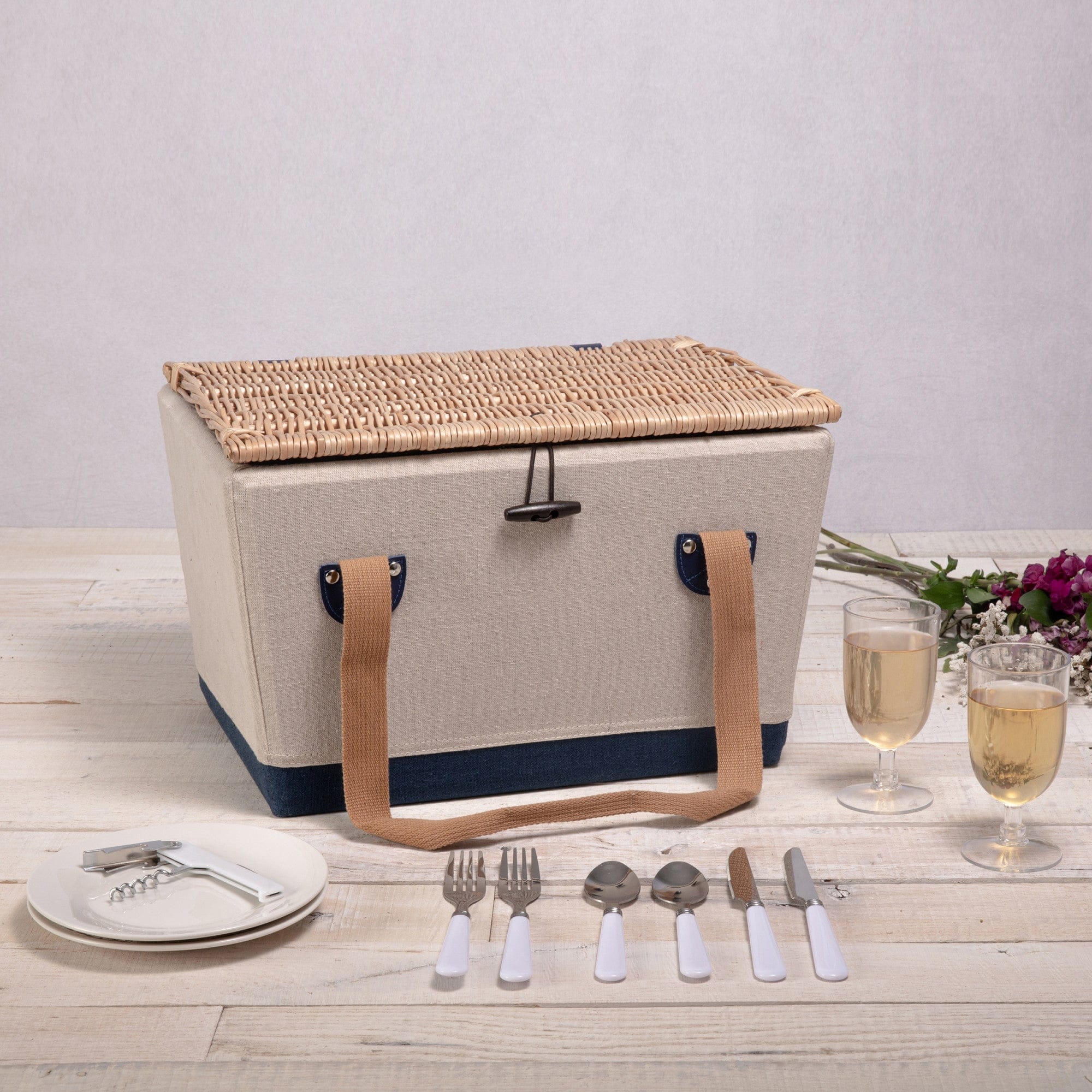 Outdoor, Travel & Storage Picnic Time Boardwalk Service-for-Two Picnic Basket