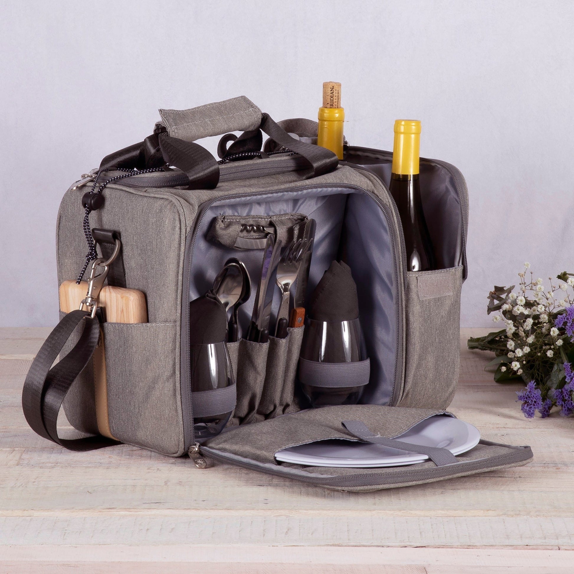Travel & Storage Picnic Time Malibu Frontier Edition  - Gray w/Black Accents