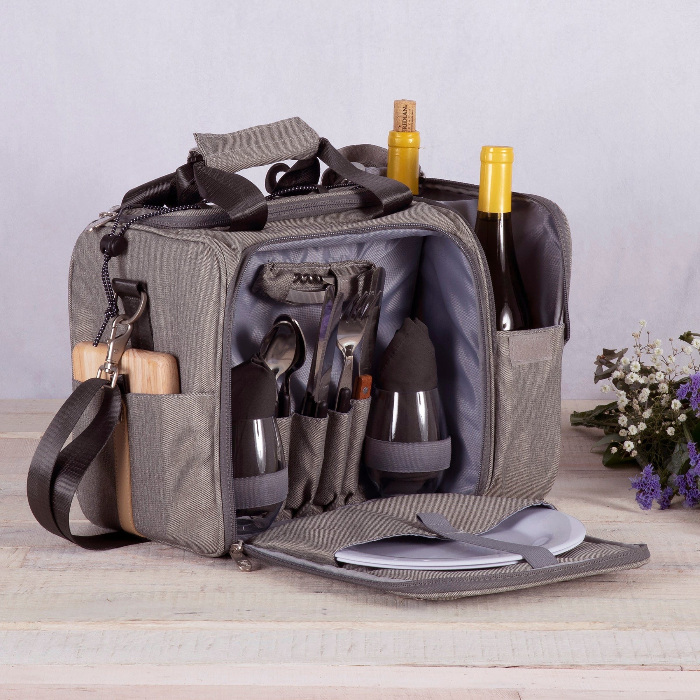 Travel & Storage Picnic Time Malibu Frontier Edition  - Gray w/Black Accents