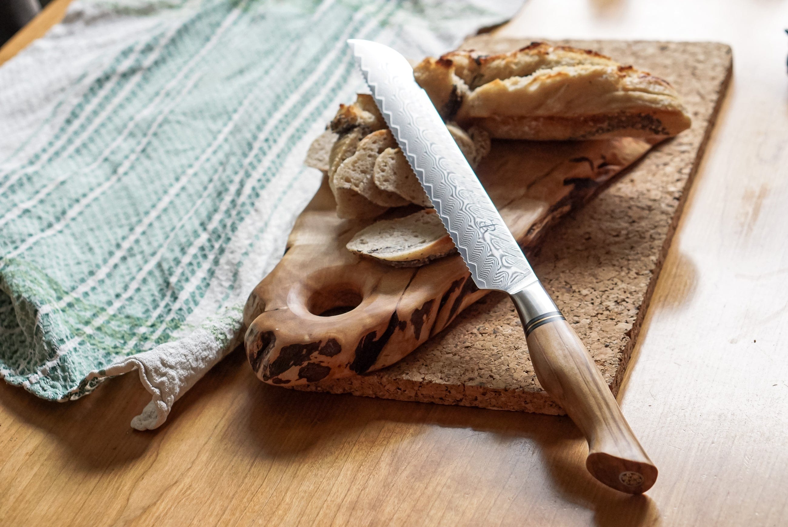 Cutlery Ryda Knives ST650 Damascus Steel & Olive Wood Bread Knife, 9"