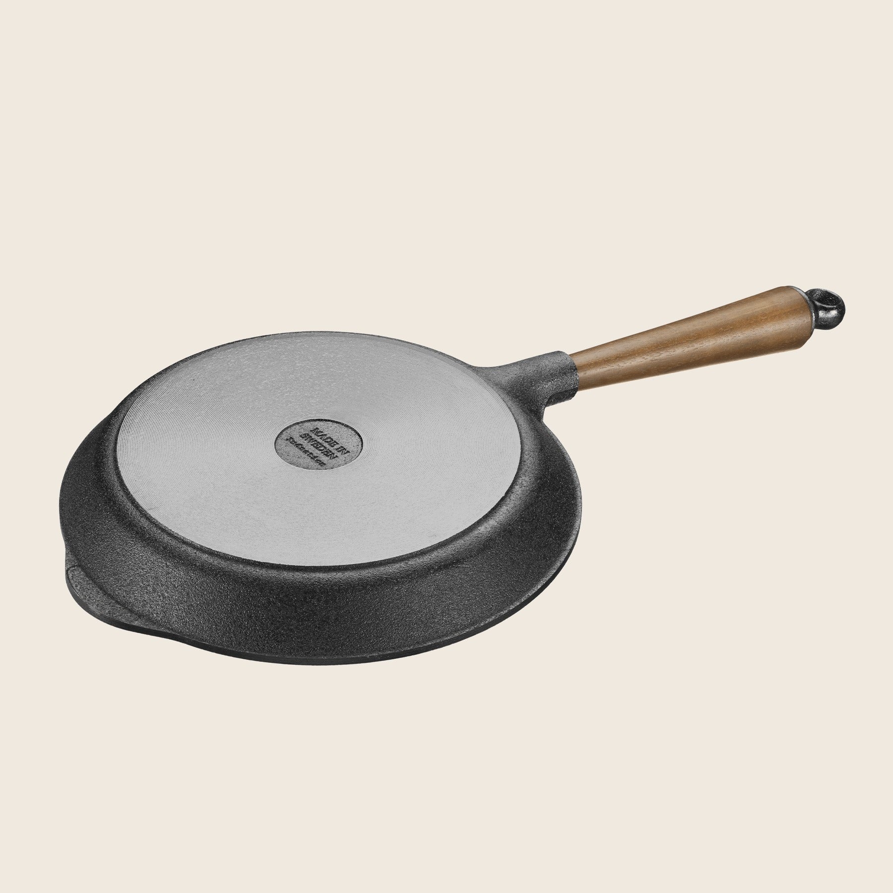 Cookware Skeppshult Cast Iron Skillet with Walnut Handle, 9.5"