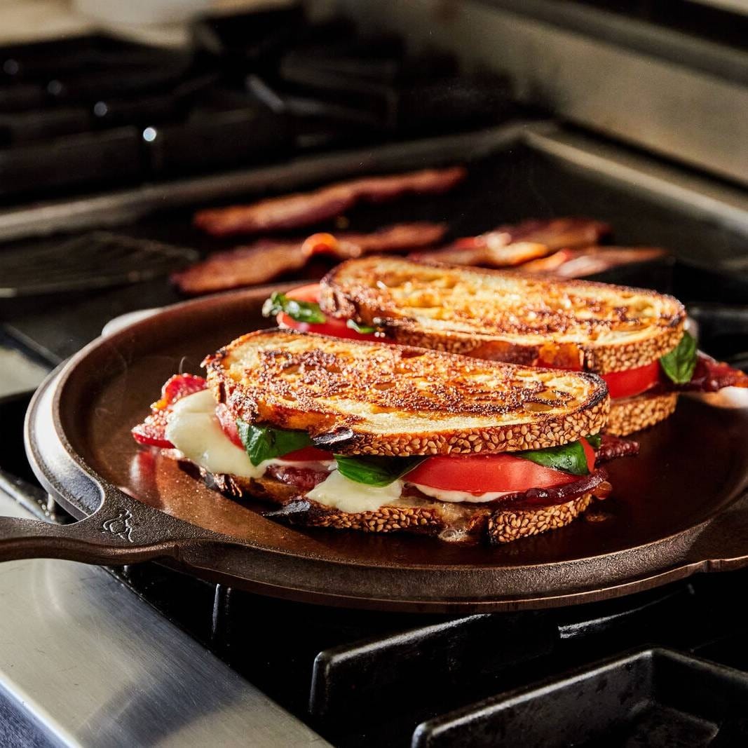 Cookware Smithey - No. 10 Flat Top Griddle - Made in USA - 10"