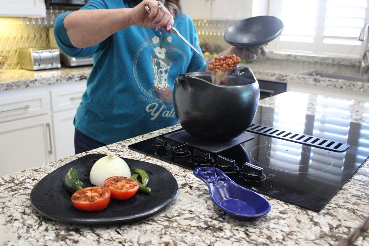 Chamba Cookware Authentic Chamba Soup & Bean Pot - Elegant, All-Natural Black Clay Pot with Cover for Slow, Even Cooking - Stovetop & Oven Safe - Handmade in Colombia