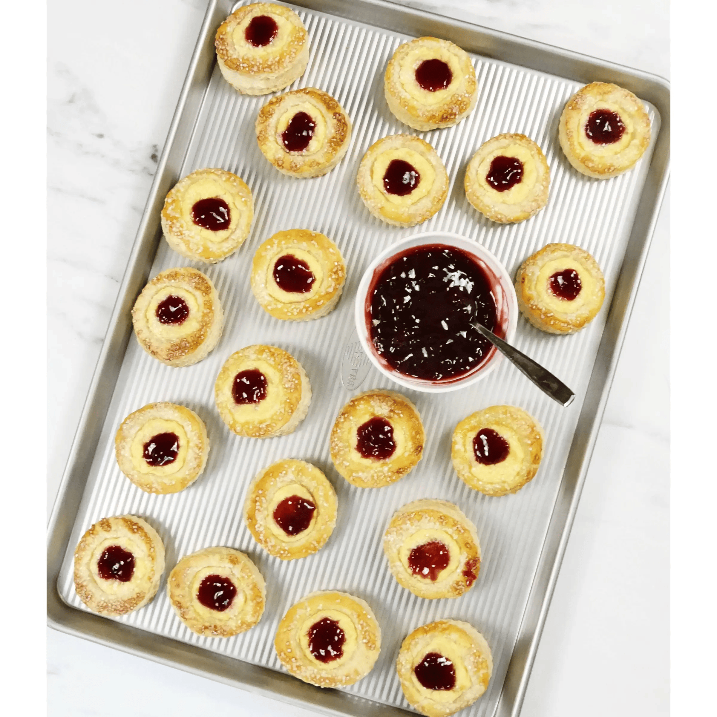 Bakeware USA Pan Extra Large Sheet Pan - 20" x 14"