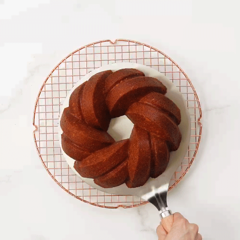 Nordic Ware Cake Lifter