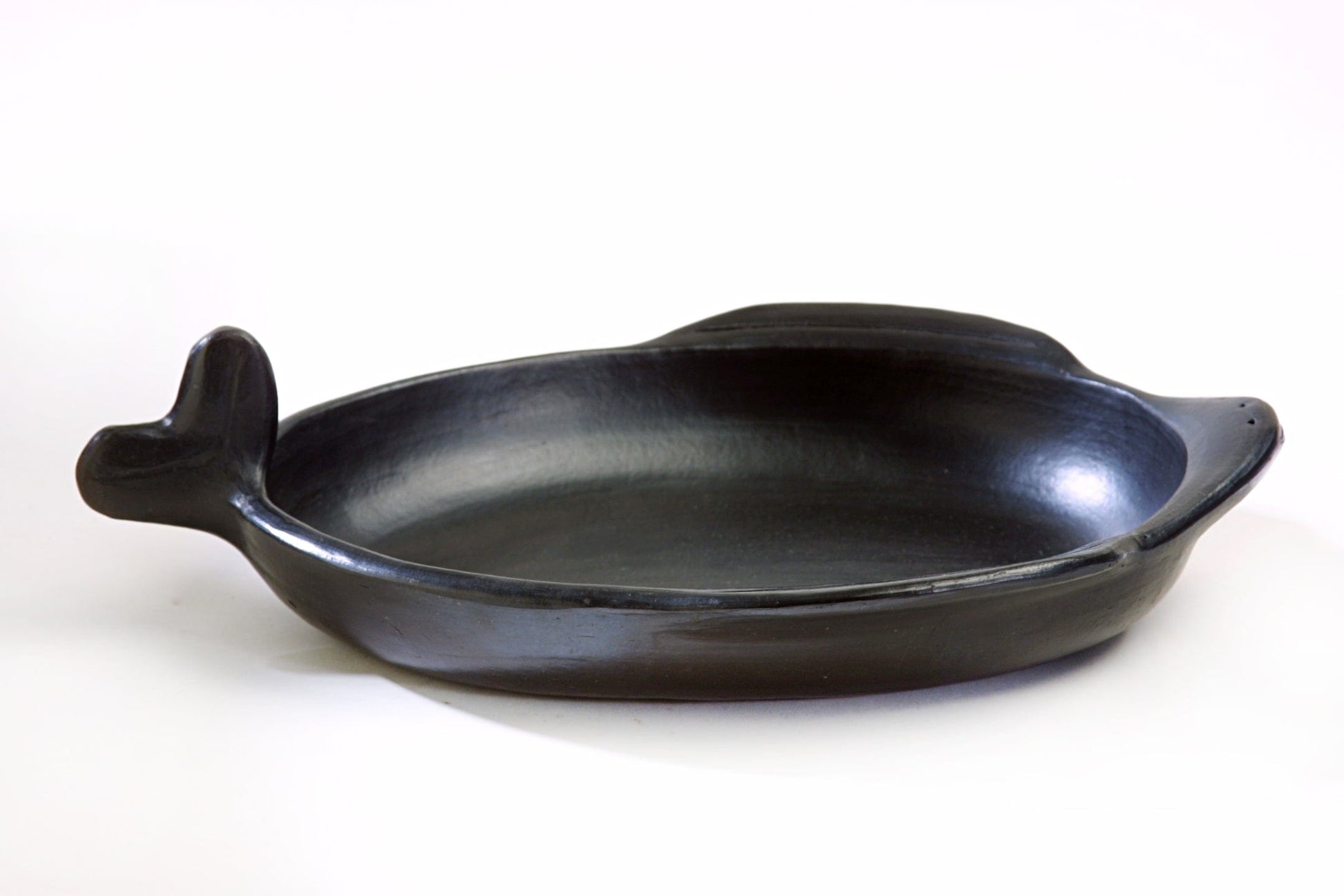 Chamba Cookware Authentic Chamba Fish Baker - Stunning, All-Natural Black Clay Platter for Baking and Serving Fish  - Stovetop & Oven Safe – Handmade in Colombia
