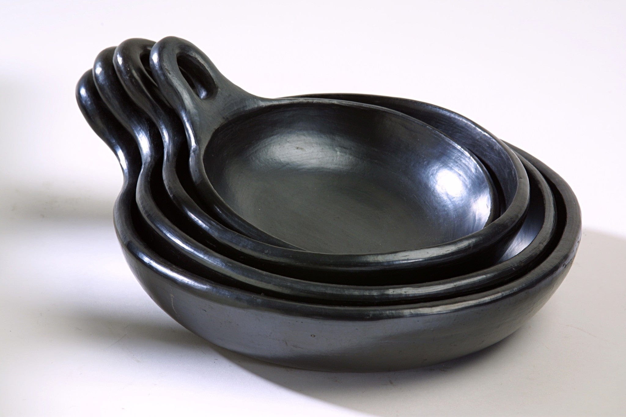 Chamba Cookware Authentic Chamba Saute Pan - All-Natural Black Clay Frying Pan - Stovetop & Oven Safe – Handmade in Colombia