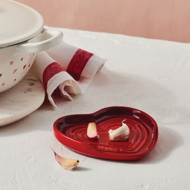 Tabletop Le Creuset Spoon Rest Heart, Cerise